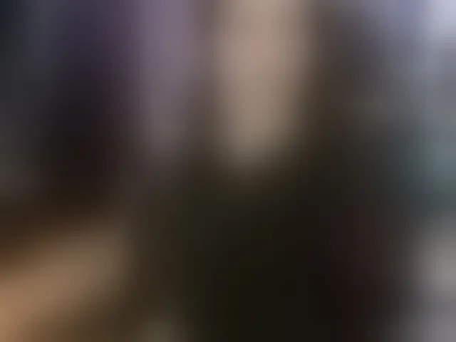 Live sex webcam photo for AngelaQueen #293586883