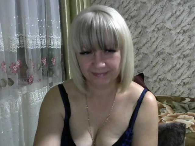 Live sex webcam photo for AngelaSweet #273610977