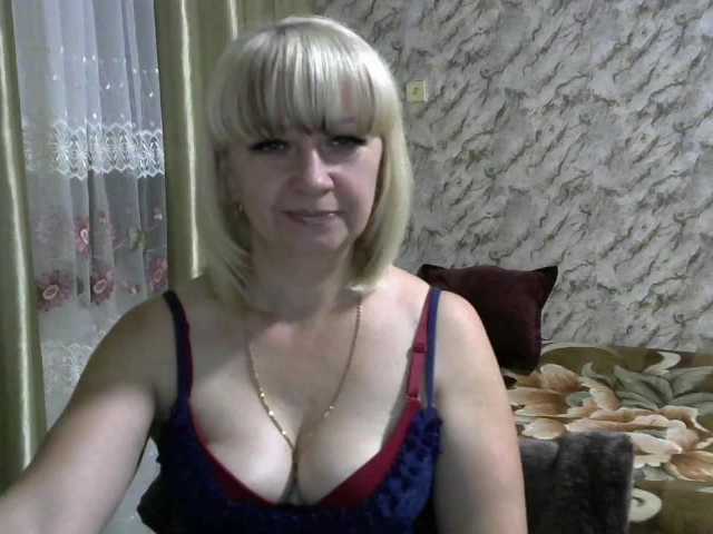 Live sex webcam photo for AngelaSweet #273941976