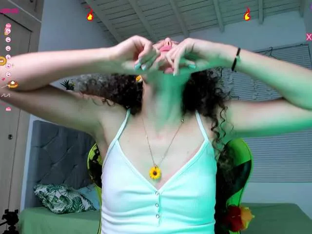 Live sex webcam photo for Angelahank2 #275788717