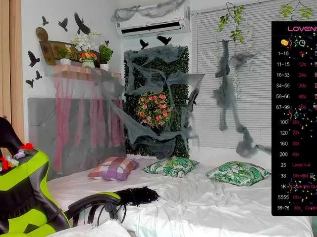 Live sex webcam photo for Angelahank2 #276605376