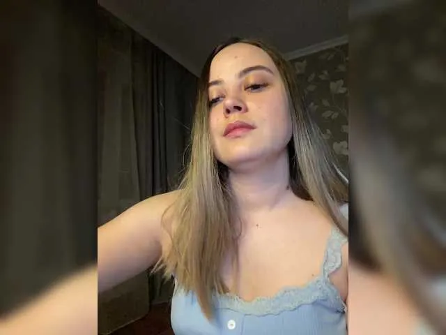 Live sex webcam photo for Angelalina3 #290502634