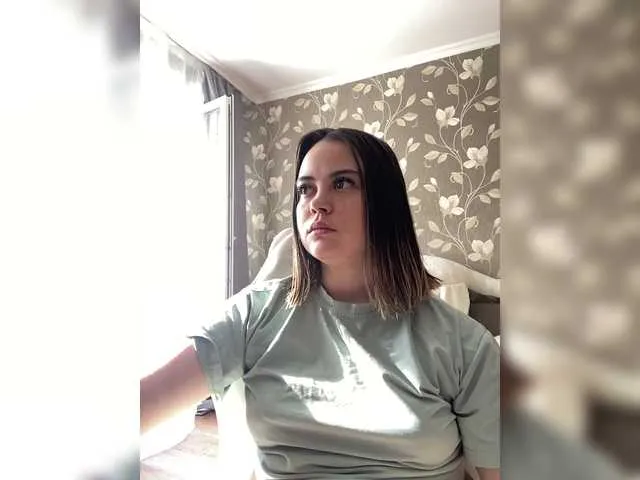 Live sex webcam photo for Angelalina3 #290826754