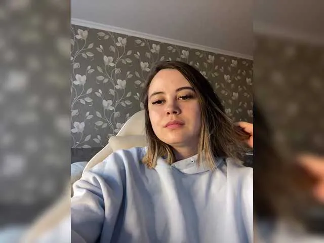 Live sex webcam photo for Angelalina3 #290834693
