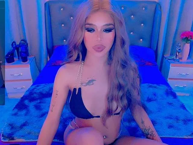 Live sex webcam photo for Angelasalsa #290460230