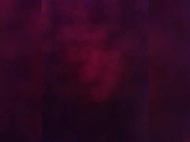 Live sex webcam photo for Angelbs1 #290742633