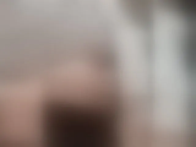Live sex webcam photo for Angelbs1 #293653791