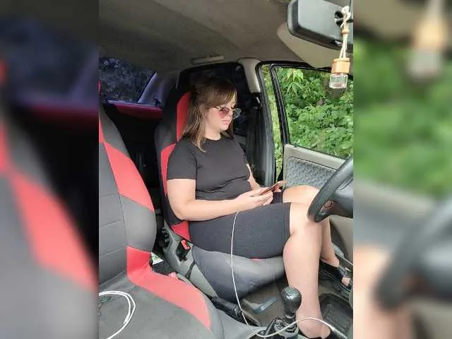 Live sex webcam photo for Angelia22 #275691237