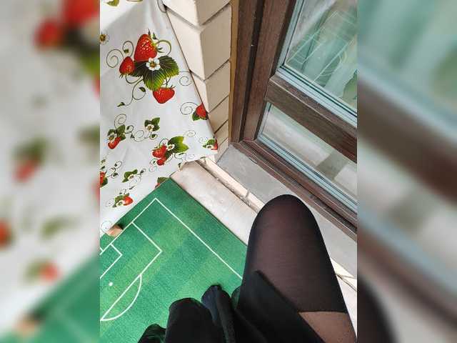 Live sex webcam photo for Angelia22 #276522790