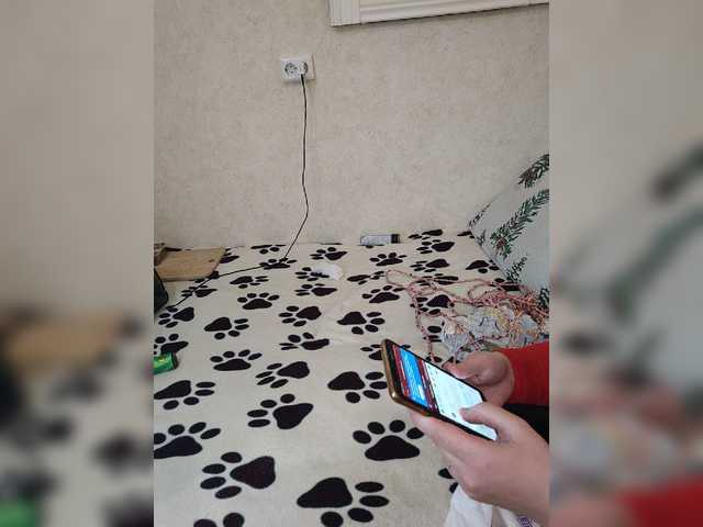 Live sex webcam photo for Angelia22 #276712411