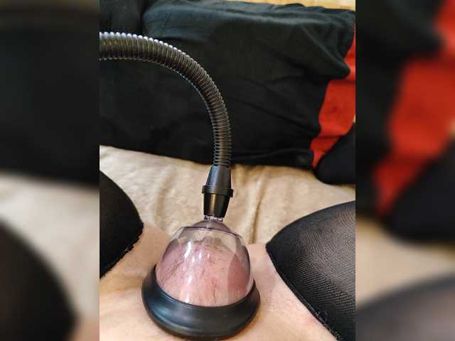 Live sex webcam photo for Angelia22 #277079619