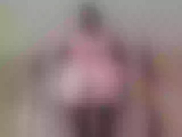 Live sex webcam photo for Angelia22 #277415091