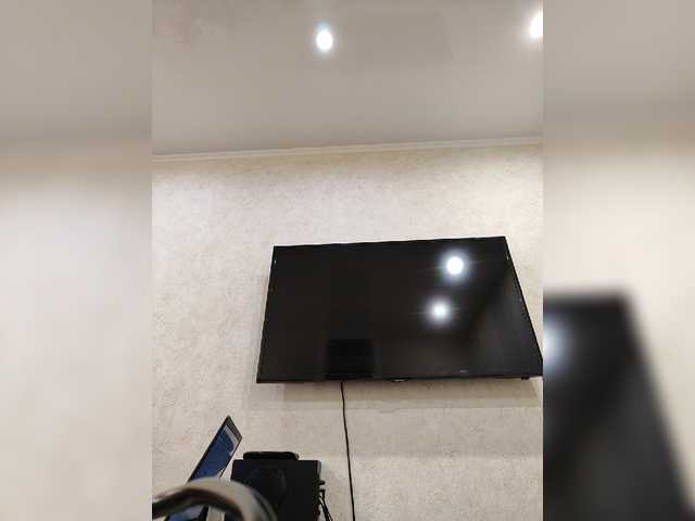 Live sex webcam photo for Angelia22 #277762147