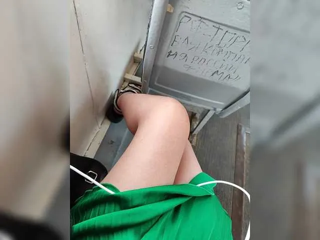 Live sex webcam photo for Angelia22 #289435689