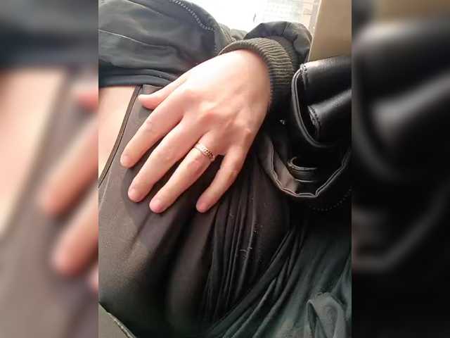 Live sex webcam photo for Angelia22 #290677074