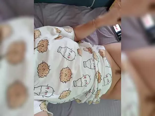 Live sex webcam photo for Angelia22 #291312632