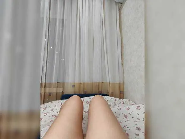 Live sex webcam photo for Angelia22 #291998593