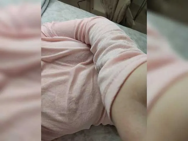 Live sex webcam photo for Angelia22 #292319037