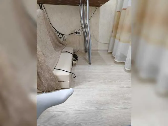 Live sex webcam photo for Angelia22 #292348283