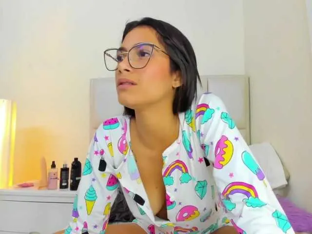 Live sex webcam photo for Angelica-coop #273973860