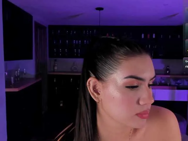 Live sex webcam photo for AngelicaVega #290896975