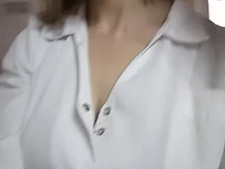 Live sex webcam photo for AngelikaSweet #188077842