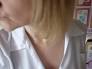 Live sex webcam photo for AngelikaSweet #191137078