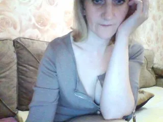 Live sex webcam photo for AngelikaSweet #191215034