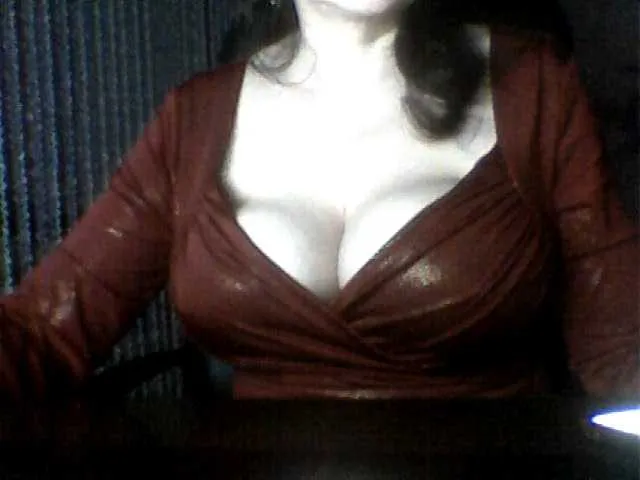 Live sex webcam photo for Angelina-- #292614253
