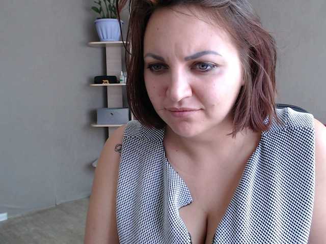 Live sex webcam photo for AngelinaCute #274091913