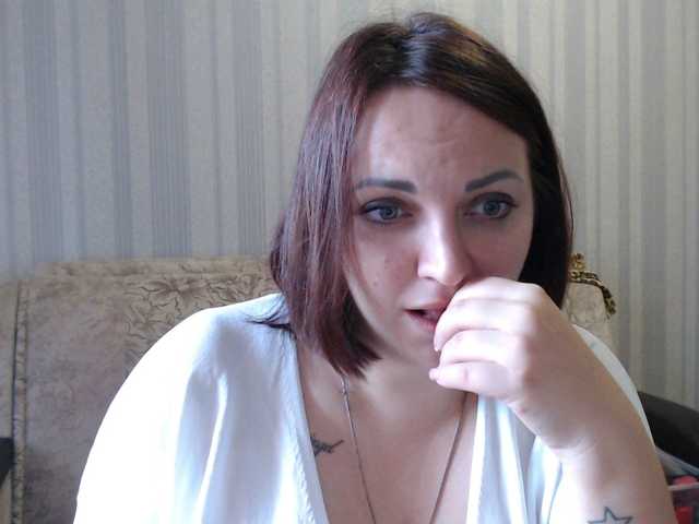 Live sex webcam photo for AngelinaCute #274583042