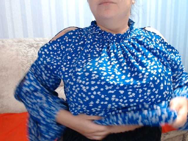 Live sex webcam photo for AngelinaCute #276693463