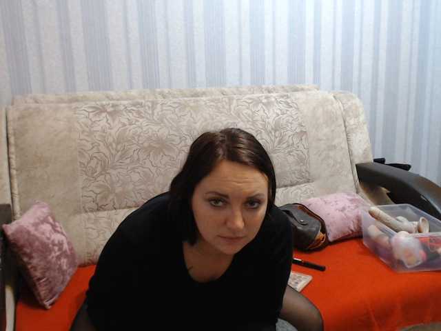 Live sex webcam photo for AngelinaCute #290304531