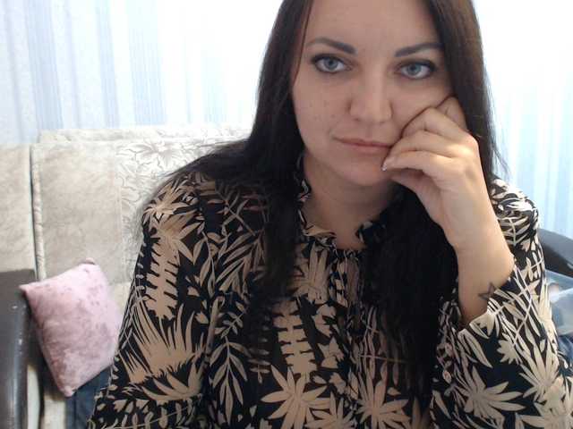 Live sex webcam photo for AngelinaCute #290412043