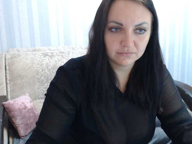 Live sex webcam photo for AngelinaCute #290586137