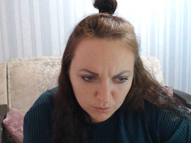 Live sex webcam photo for AngelinaCute #290935590