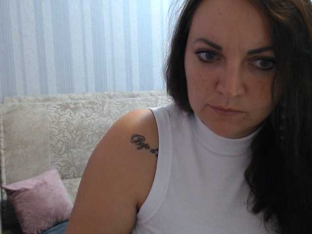 Live sex webcam photo for AngelinaCute #290955701