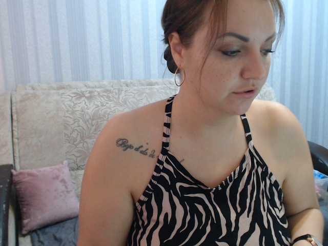 Live sex webcam photo for AngelinaCute #290958919