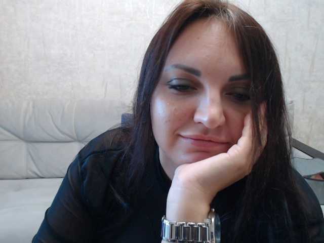 Live sex webcam photo for AngelinaCute #291425287