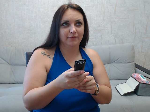 Live sex webcam photo for AngelinaCute #291438091