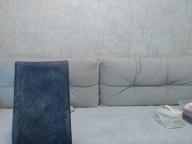 Live sex webcam photo for AngelinaCute #291655596