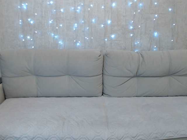 Live sex webcam photo for AngelinaCute #292039865