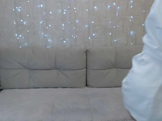 Live sex webcam photo for AngelinaCute #292246396