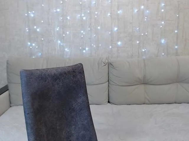 Live sex webcam photo for AngelinaCute #292301442