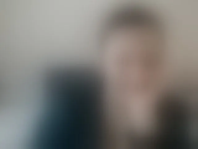Live sex webcam photo for AngelinaCute #293991377