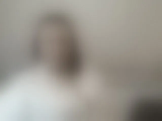 Live sex webcam photo for AngelinaCute #294045377