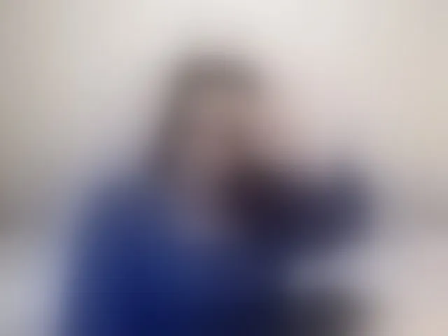 Live sex webcam photo for AngelinaCute #294302771