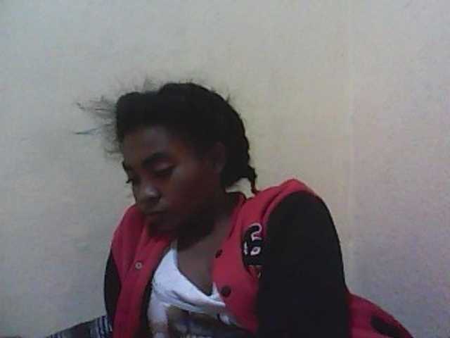 Live sex webcam photo for Angelinah75 #273083839