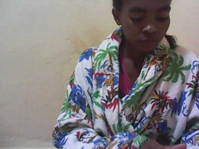 Live sex webcam photo for Angelinah75 #273222128