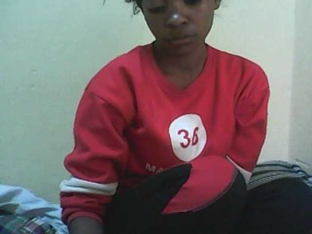 Live sex webcam photo for Angelinah75 #273512165